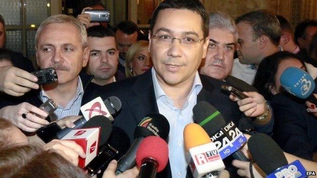 Victor Ponta makes a statement at his party headquarters in Bucharest, Romania on 16 November 2014