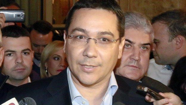 Victor Ponta makes a statement at his party headquarters in Bucharest, Romania on 16 November 2014