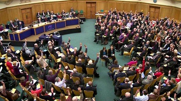 Clergy casts votes in favour of women Bishops at the Anglican General Synod on 17 November 2014