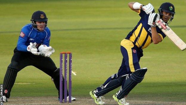 Jacques Rudolph at the crease against Sussex