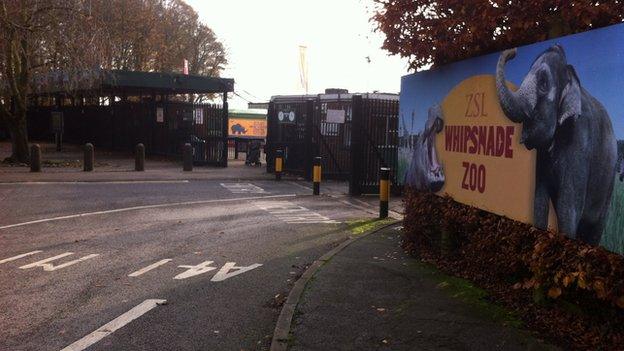 Entrance to Whipsnade Zoo