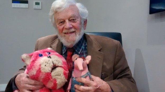 Peter Firmin with the original Bagpuss and a Clanger