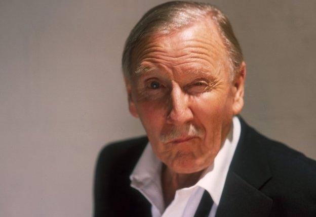 Leslie Phillips