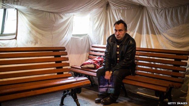 A man displaced by the fighting in eastern Ukraine in Dnipropetrovsk (Oct 2014)