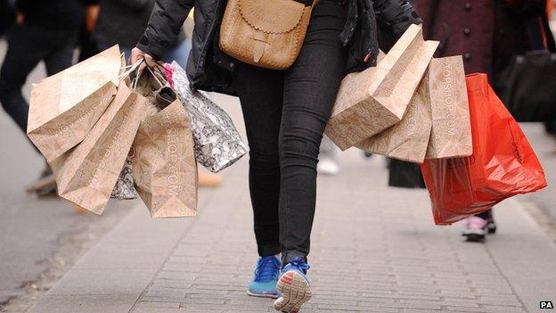 Shopper with multiples shopping bags