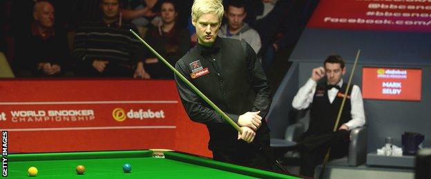 Neil Roberton in action against Mark Selby at the 2014 World Championship