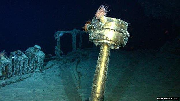 The SS Gairsoppa had an emergency stern steering station on the top of the poop deck