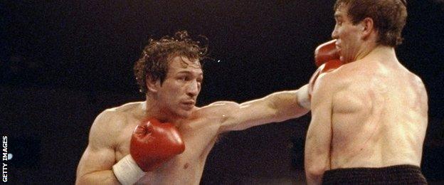 Ray Mancini trades blow in his final fight against Greg Haugen (right) in April 1992