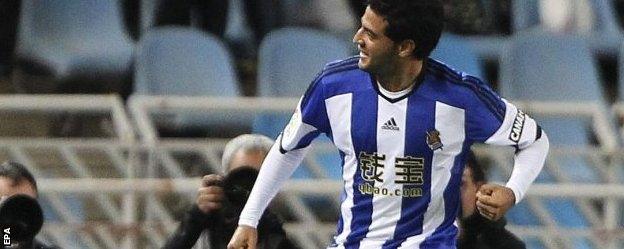 Carlos Vela celebrates