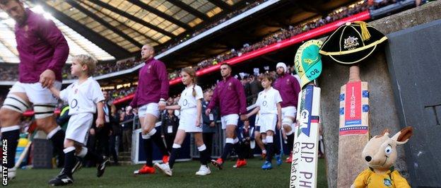 Cricket bats and the Australian mascot were placed at the entrance to the Twickenham pitch