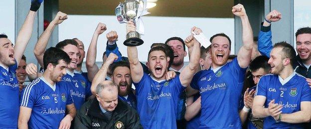 St Peter's of Warrenpoint lifted the 2014 Ulster Intermediate football crown by beating Inniskeen 1-14 to 1-07