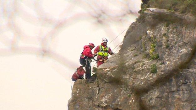 Mountain Rescue teams on the gorge