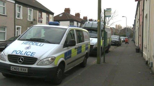 Police vehicles in Kent Street, Grangetown