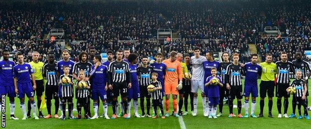 Newcastle and Chelsea players have a joint team photo to mark 100 years since the Christmas Truce during WW1