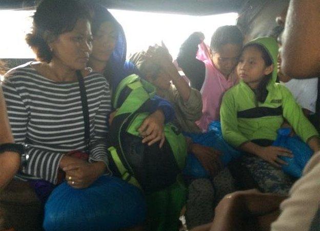 People going home from evacuation centre in Legazpi (8 Dec 2014)