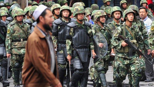 Chinese soldiers in Urumqi, 2009