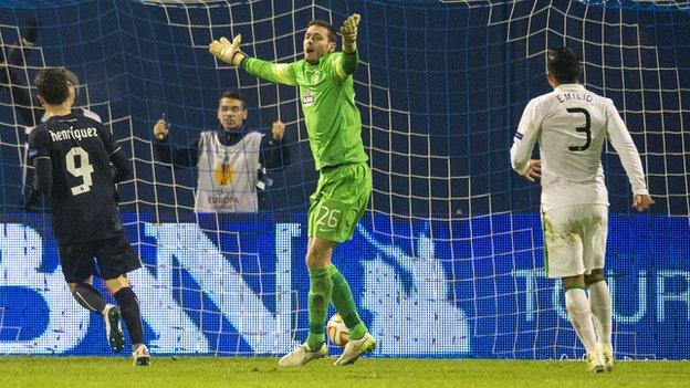 Craig Gordon (centre) reacts after Marko Pjaca completes his hat-trick.