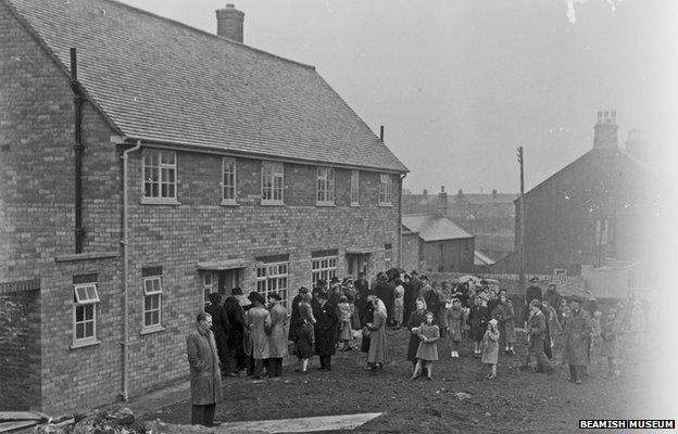 Houses in Newbottle in 1953