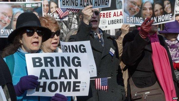 Supporters of Alan Gross at a rally in Lafayette Park on 3 December, 2013