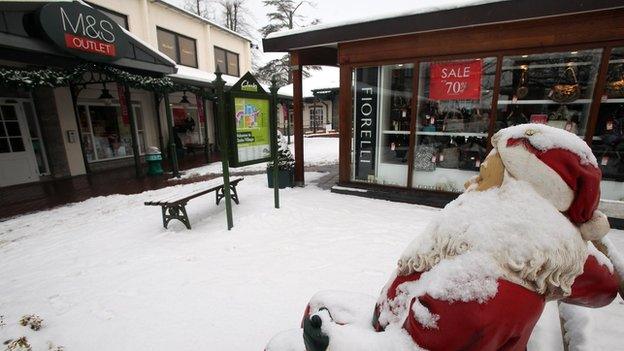 Clarks Village at Street closed by snow before Christmas 2010