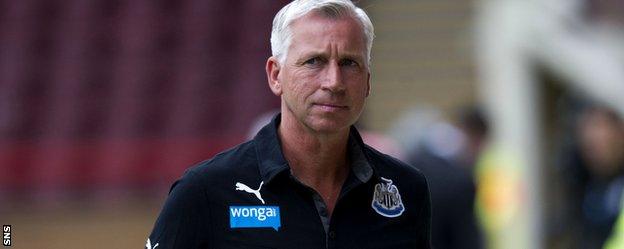 Newcastle United manager Alan Pardew