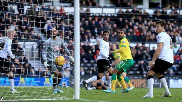 Steven Whittaker scores the equaliser