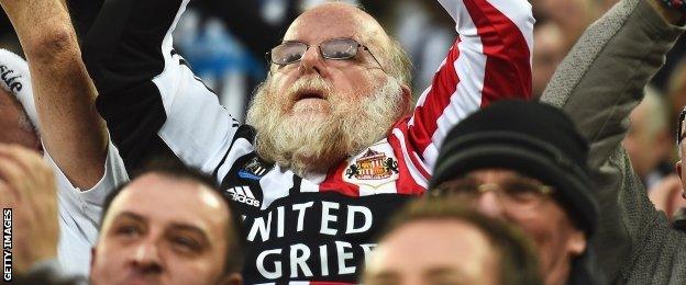 Newcastle v Sunderland fan