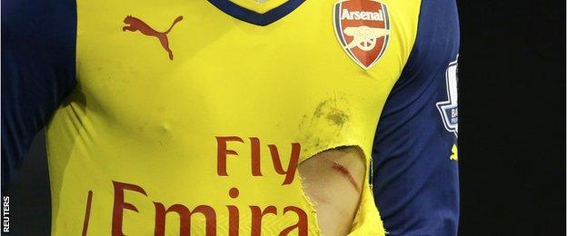 Santi Cazorla's shirt