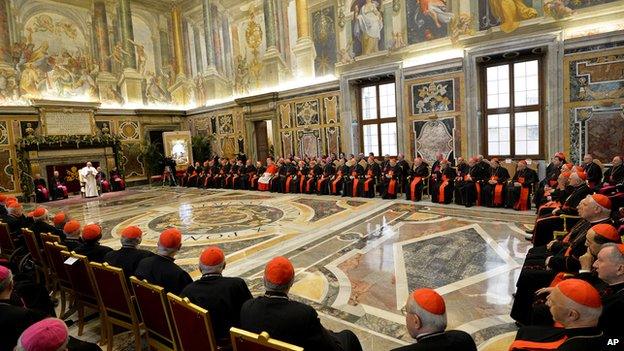 Pope Francis meeting cardinals, 22 Dec 14