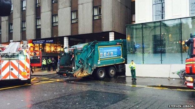 Crashed bin lorry