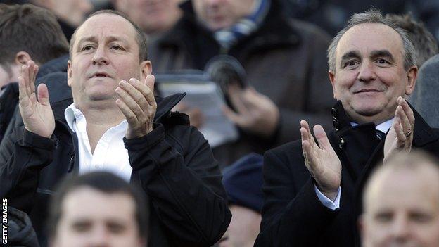 Newcastle owner Mike Ashley (left) with Rangers chief executive Derek Llambias