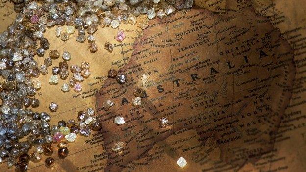 Loose diamonds on a map