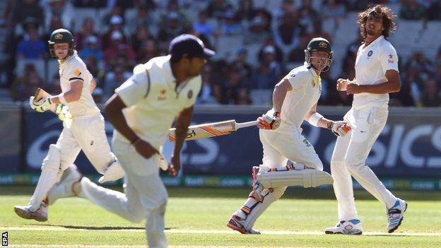 Australia pair Brad Haddin and Steven Smith run between the wickets