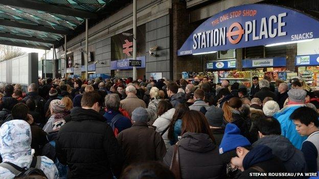 Finsbury Park station chaos