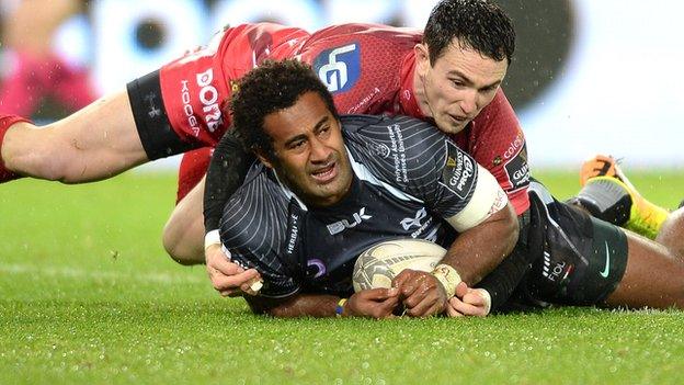 Aisea Natoga scores for Ospreys