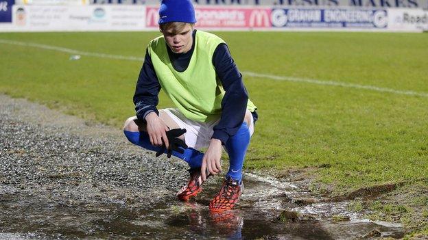 Glenavon player Rhys Marshall at Mourneview Park