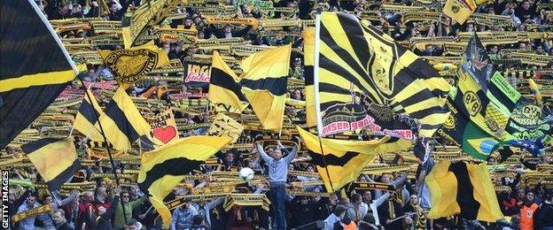 Borussia Dortmund fans