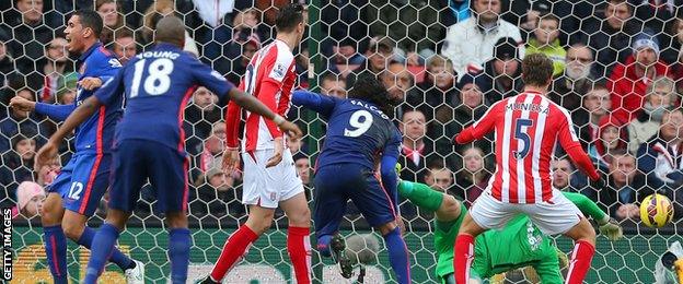 Radamel Falcao scores