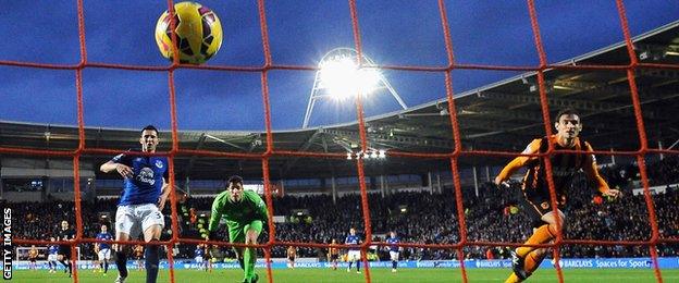 Nikica Jelavic, Antolin Alcaraz and Joel Robles