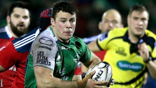 Connacht's Robbie Henshaw makes a break in the Pro12 game against Munster