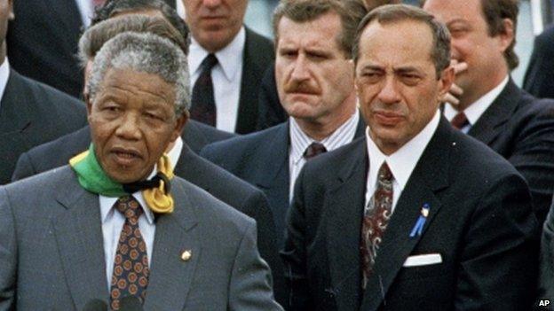 Nelson Mandela addresses the crowd at John F. Kennedy International Airport after arriving in New York to be greeted by Governor Mario Cuomo (June 1990)