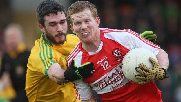 Donegal's Corey Gallagher and Derry's Enda Lynn