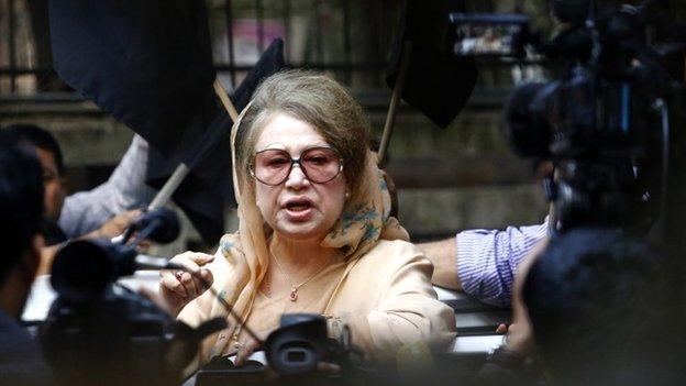 Bangladesh Nationalist Party (BNP) leader and former Prime Minister Khaleda Zia speaks to journalists from inside her office on Monday (05 January 2014)