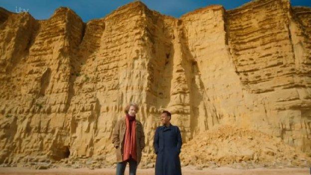 Jocelyn Knight (played by Charlotte Rampling) and Sharon Bishop (played by Marianne Jean-Baptiste)