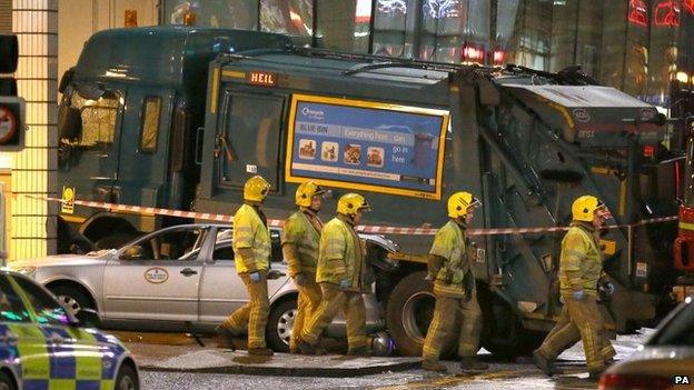 Glasgow bin lorry crash