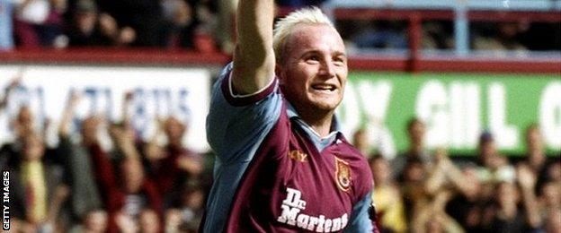 John Hartson celebrates scoring for West Ham against Liverpool in 1998