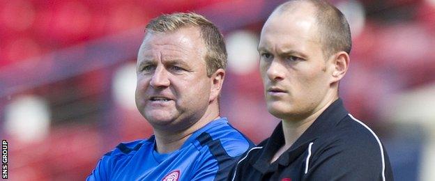 Alex Neil was mentored by former Hamilton boss Billy Reid (left)