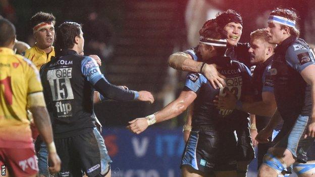 Glasgow celebrate DTH van der Merwe's try against Scarlets