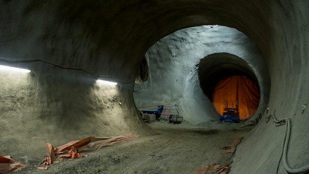 Tunnel at Farringdon's Crossrail station