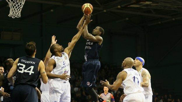 Worcester Wolves' Chavis Holmes